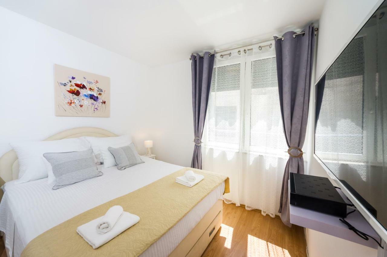 Apartament Lara