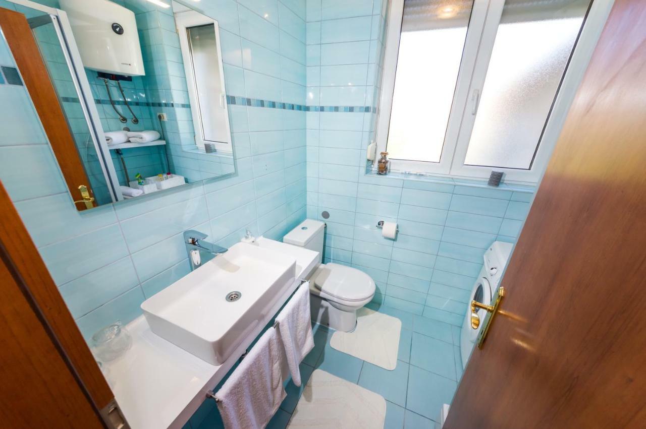 Apartament Lara *